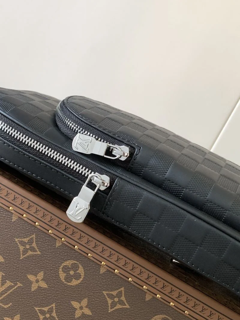 Effortless Louis Vuitton Waist Chest Packs 38708