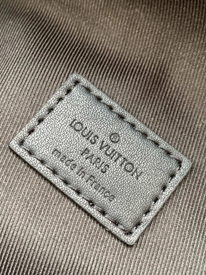 Louis Vuitton Waist Chest Packs Chic 38703