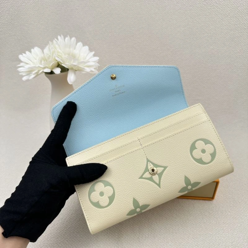 Louis Vuitton Wallets Purse UrbanChic 88068
