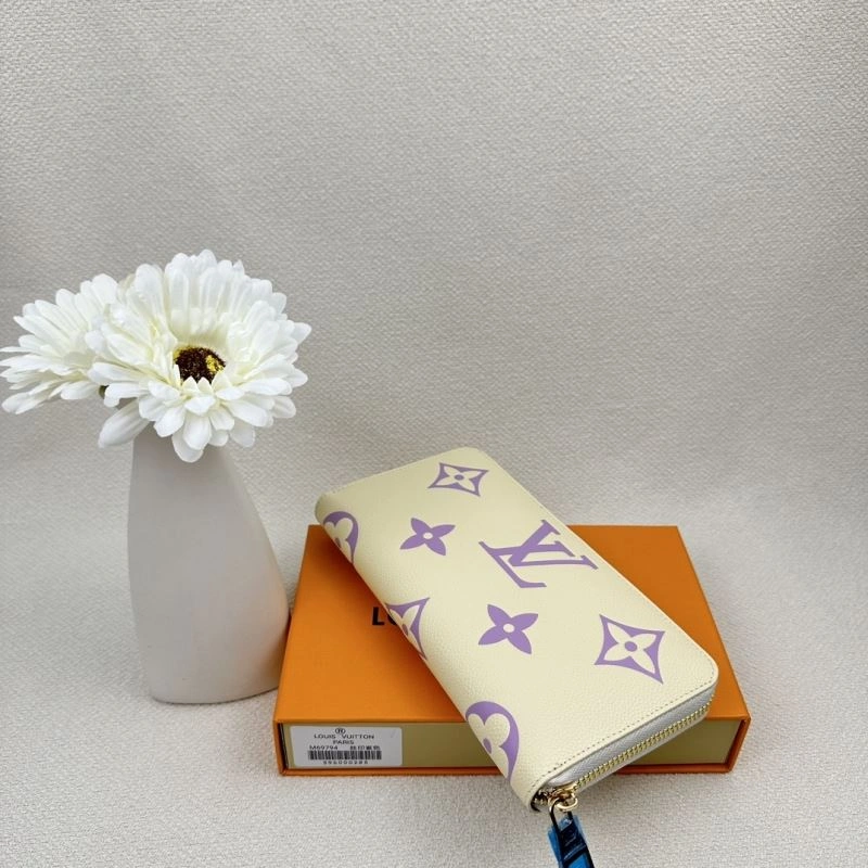 Louis Vuitton Wallets Purse Breathable 88069