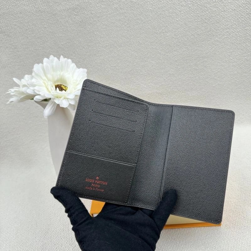 Practical Louis Vuitton Wallets Purse 88135