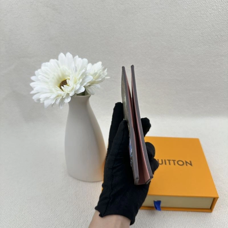 MoistureWicking Louis Vuitton Wallets Purse 88094