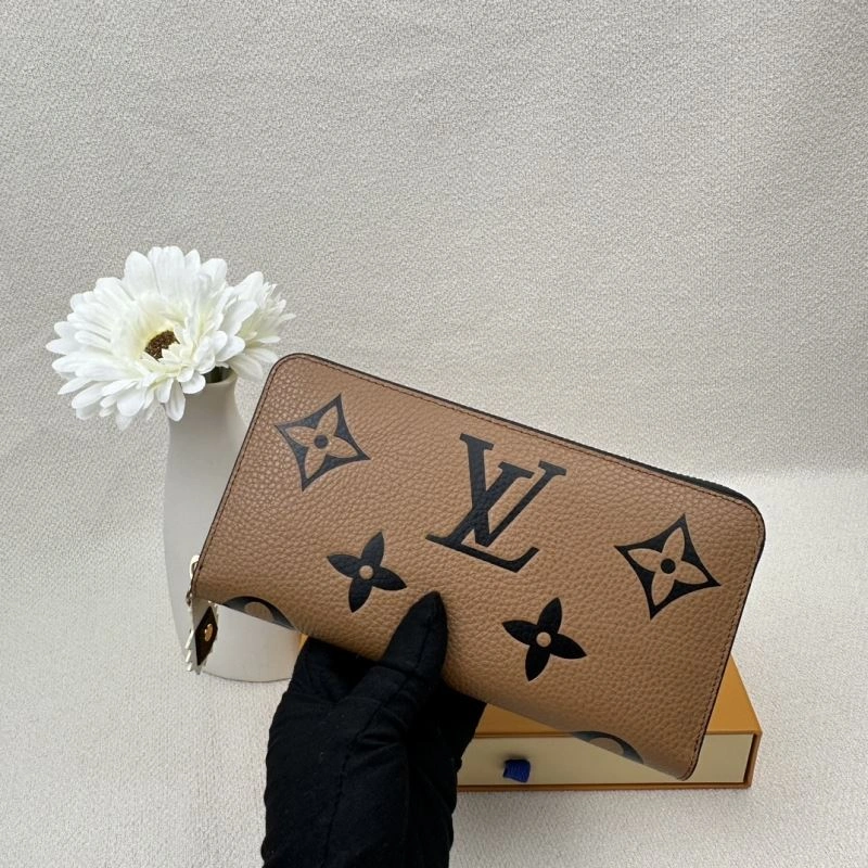 SoftTouch Louis Vuitton Wallets Purse 88050