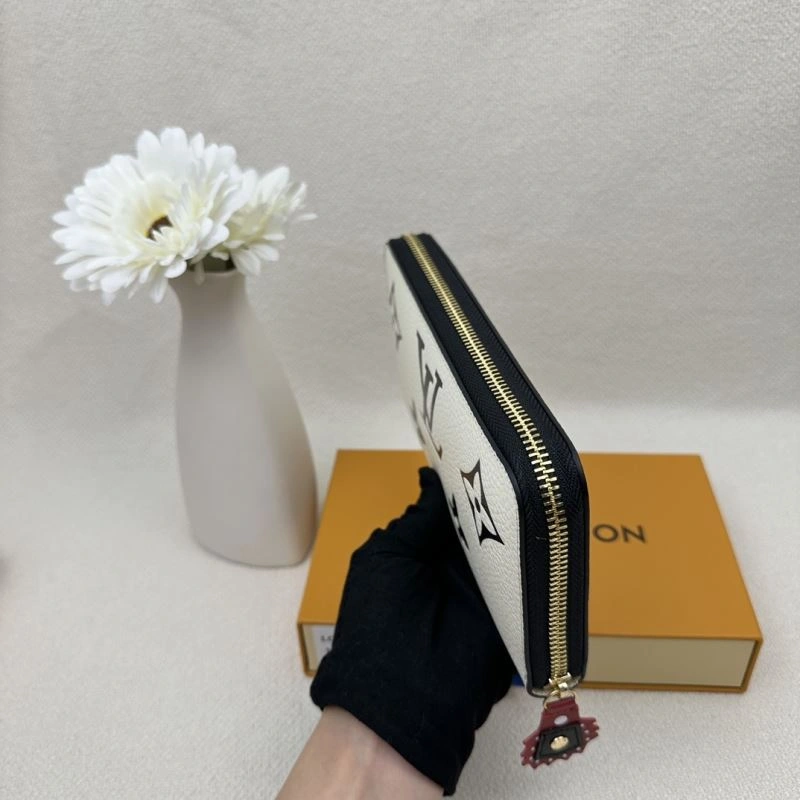 Stylish Louis Vuitton Wallets Purse 88049