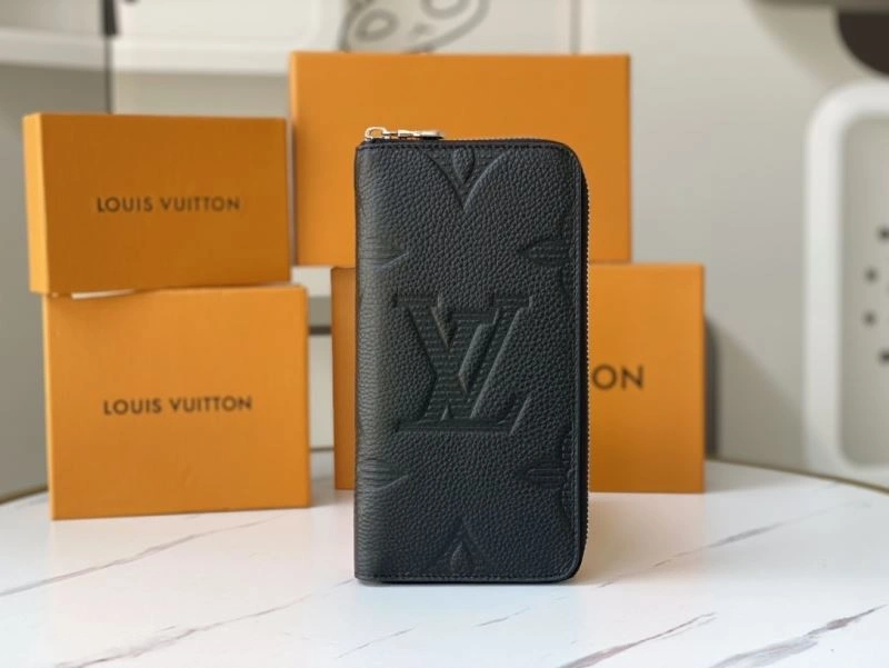 Compact Louis Vuitton Wallets Purse 88011