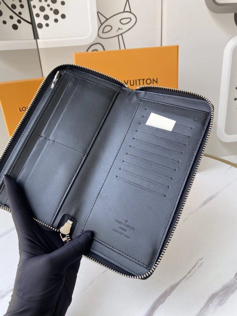 Compact Louis Vuitton Wallets Purse 88011