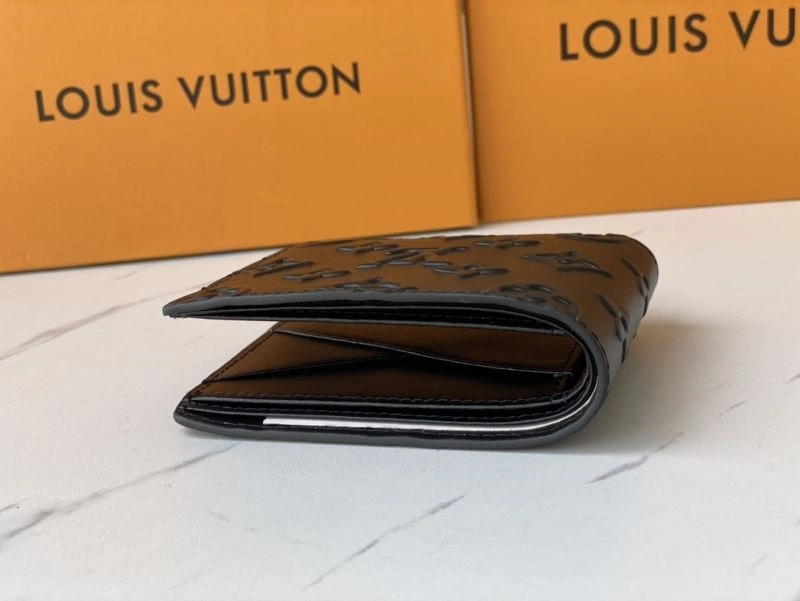 Bold Louis Vuitton Wallets Purse 88008
