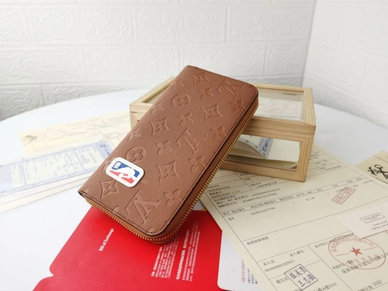 EyeCatching Louis Vuitton Wallets Purse 87991