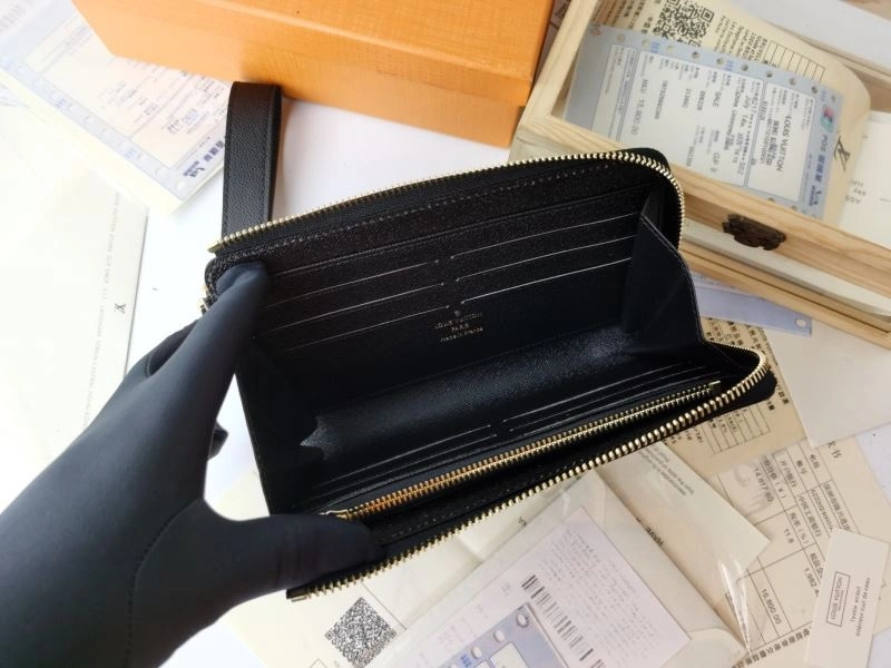 ModernLook Louis Vuitton Wallets Purse 87965
