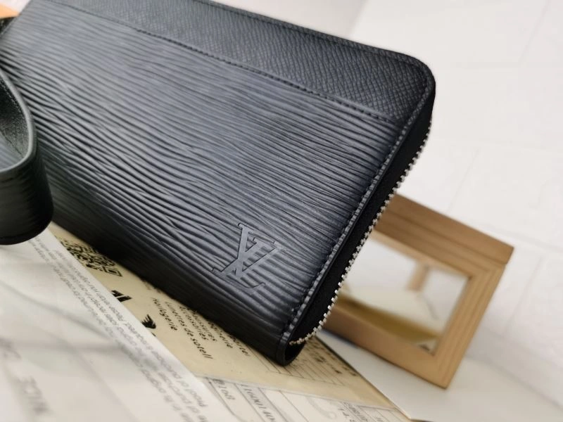Louis Vuitton Wallets Purse QuickDry 88005