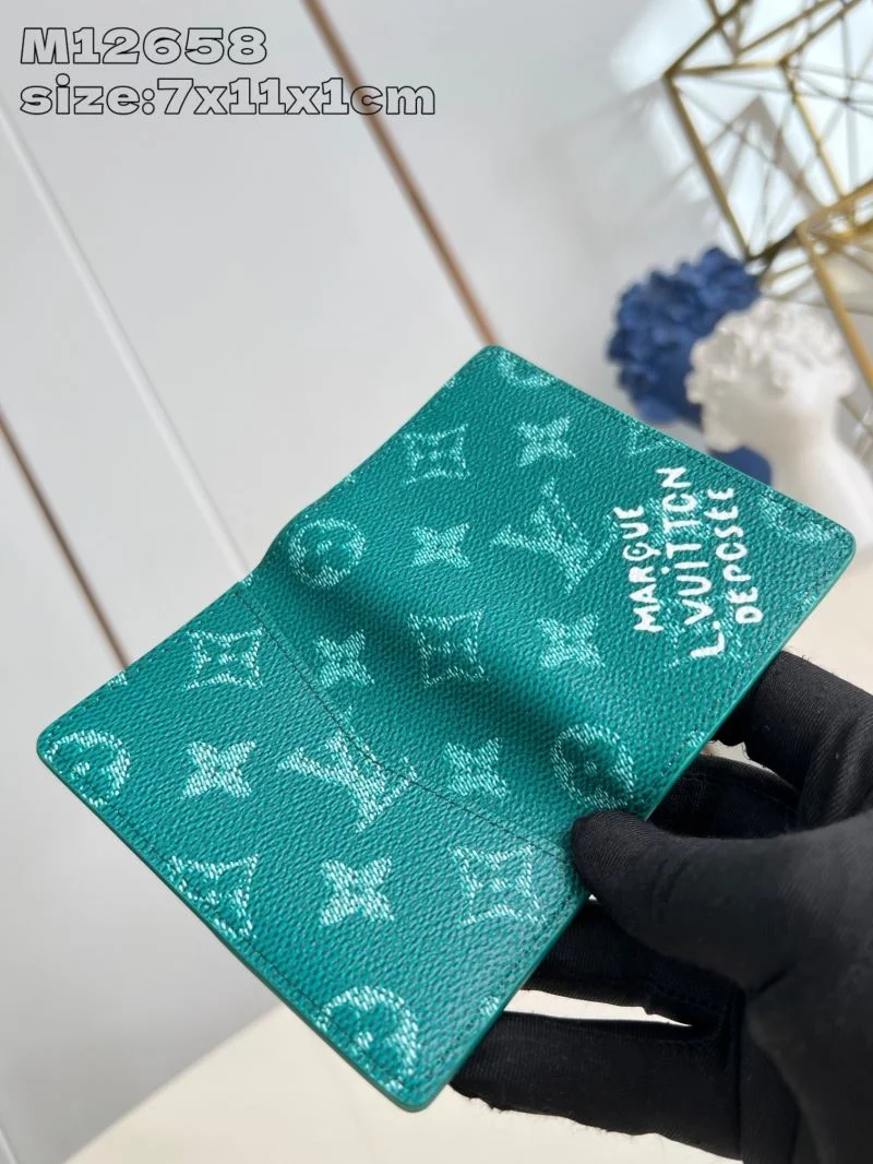 Sporty Louis Vuitton Wallets Purse 40989
