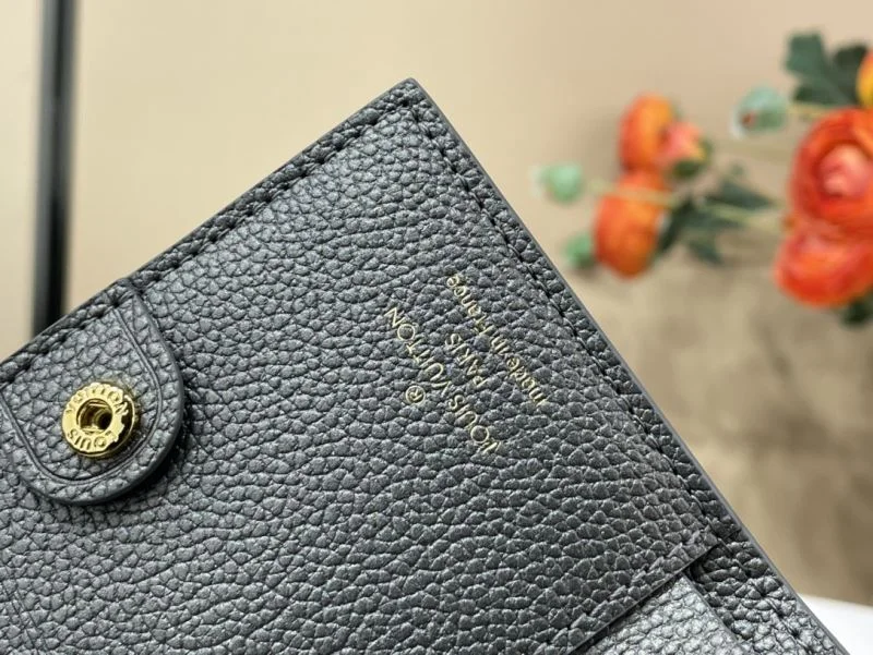 UrbanChic Louis Vuitton Wallets Purse 40945