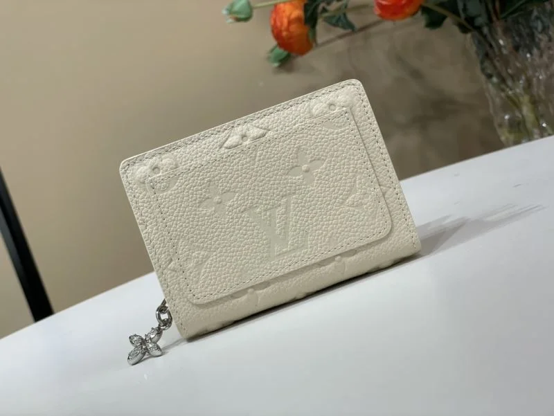 UrbanChic Louis Vuitton Wallets Purse 40938