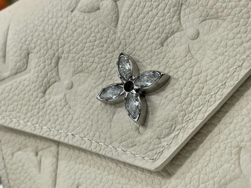 Louis Vuitton Wallets Purse Bold 40940