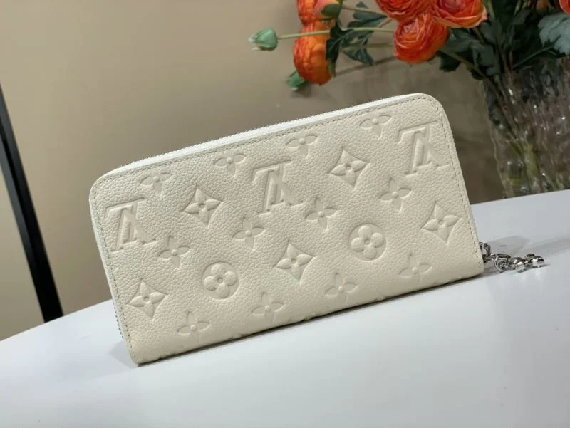 Comfortable Louis Vuitton Wallets Purse 40943