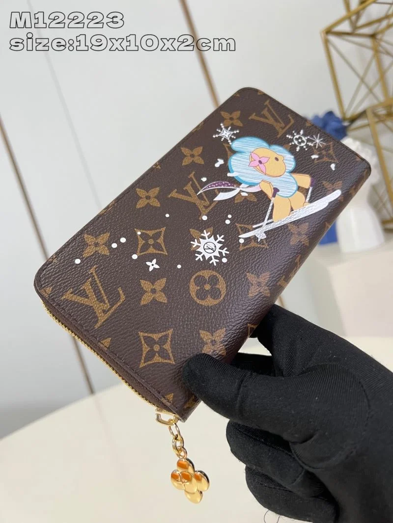 Bright Louis Vuitton Wallets Purse 40905