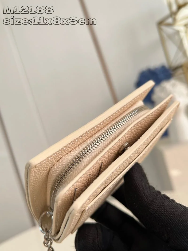 Soft Louis Vuitton Wallets Purse 40868