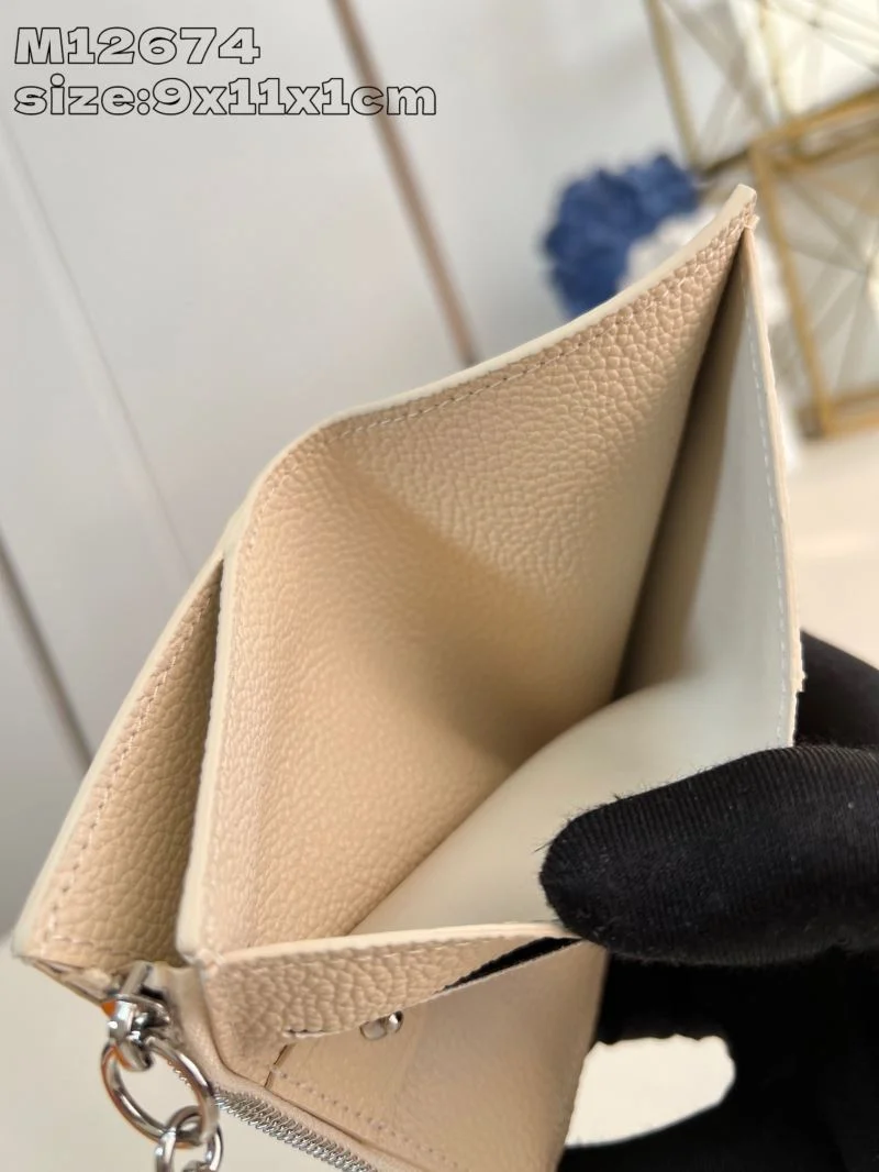 Seasonal Louis Vuitton Wallets Purse 40857