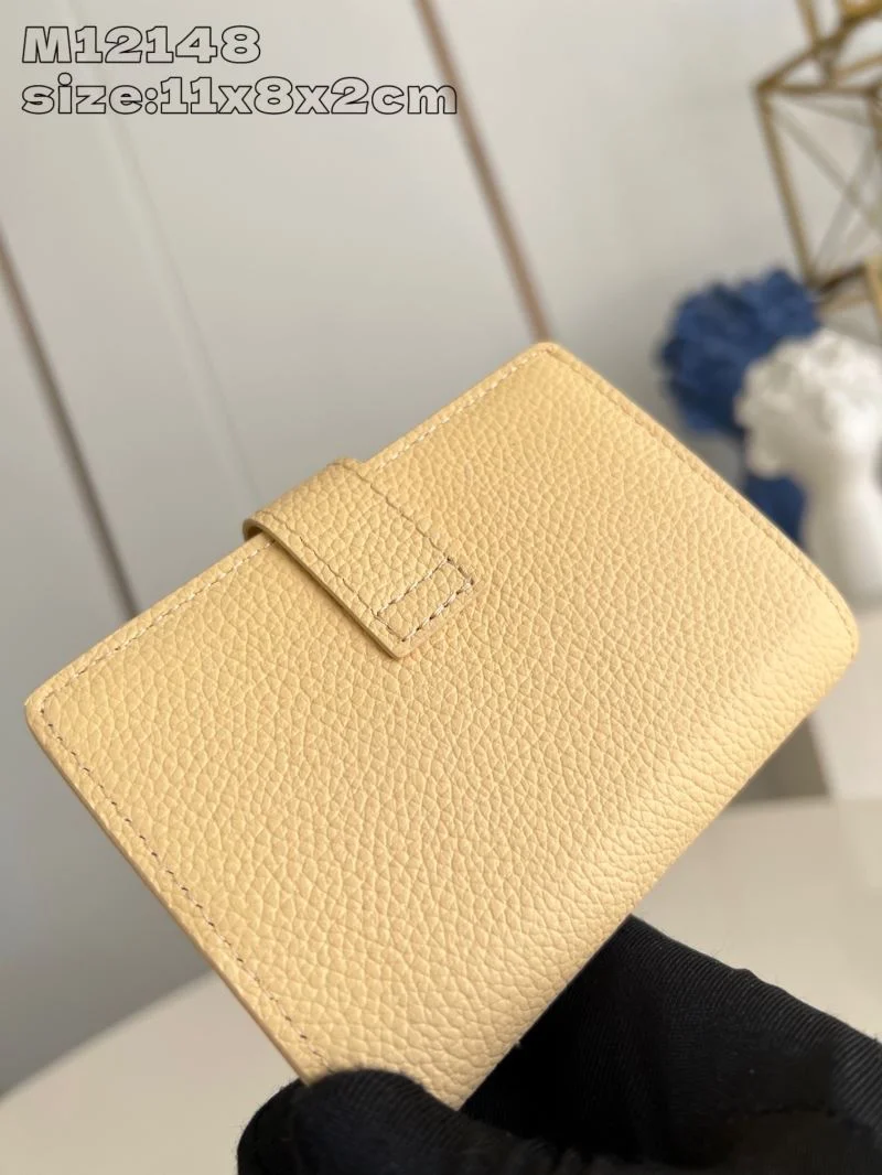 Sporty Louis Vuitton Wallets Purse 40830