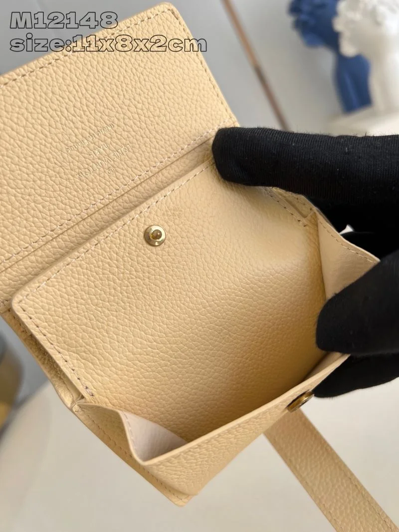 Sporty Louis Vuitton Wallets Purse 40830