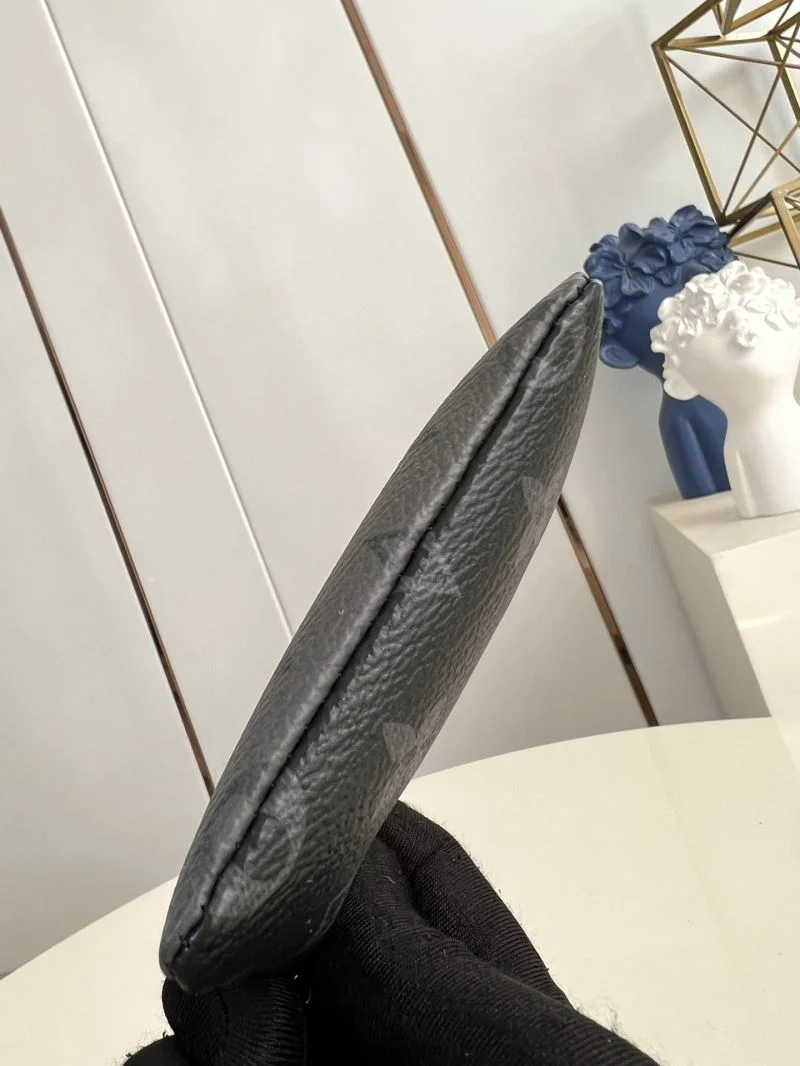 EyeCatching Louis Vuitton Wallets Purse 40854