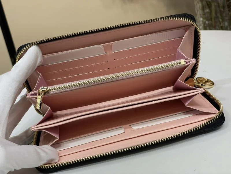 EyeCatching Louis Vuitton Wallets Purse 40231