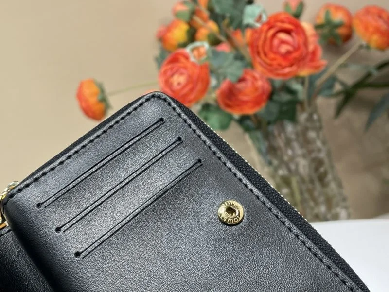 Louis Vuitton Wallets Purse Fashionable 40303