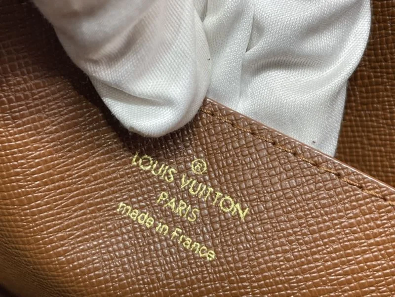 ZeroBulk Louis Vuitton Wallets Purse 40224