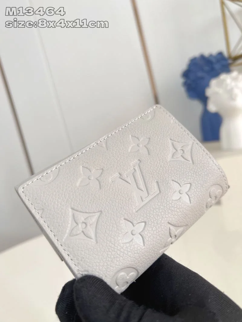 Louis Vuitton Wallets Purse Resilient 40226