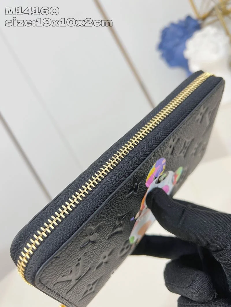 Packable Louis Vuitton Wallets Purse 40218