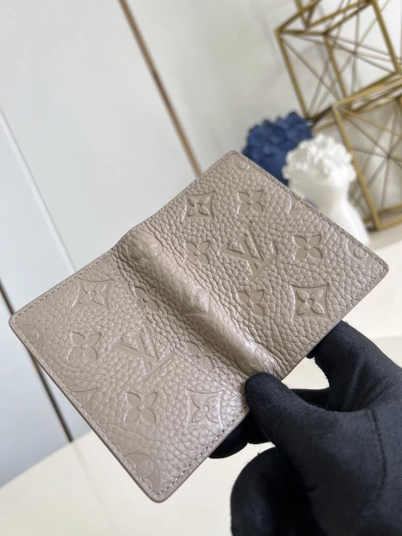 Louis Vuitton Wallets Purse Cozy 40216