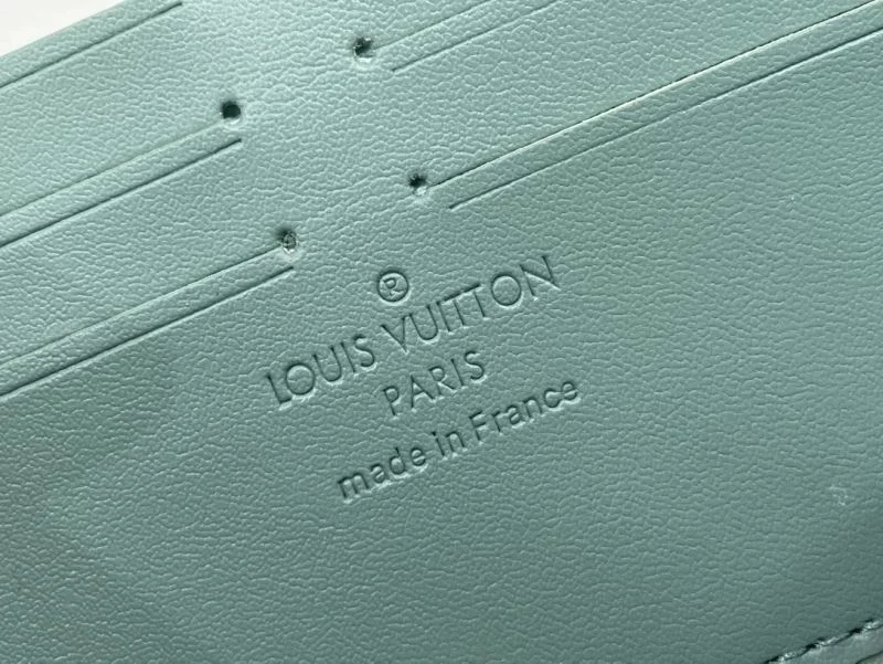 SmoothTexture Louis Vuitton Wallets Purse 40199