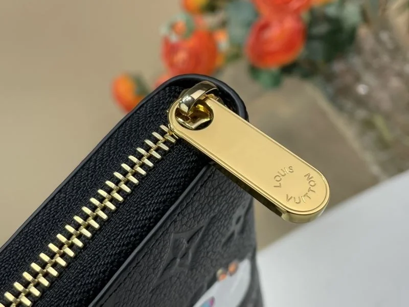 SmoothTexture Louis Vuitton Wallets Purse 40230