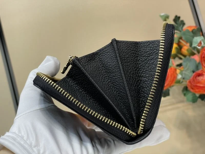 SmoothTexture Louis Vuitton Wallets Purse 40230