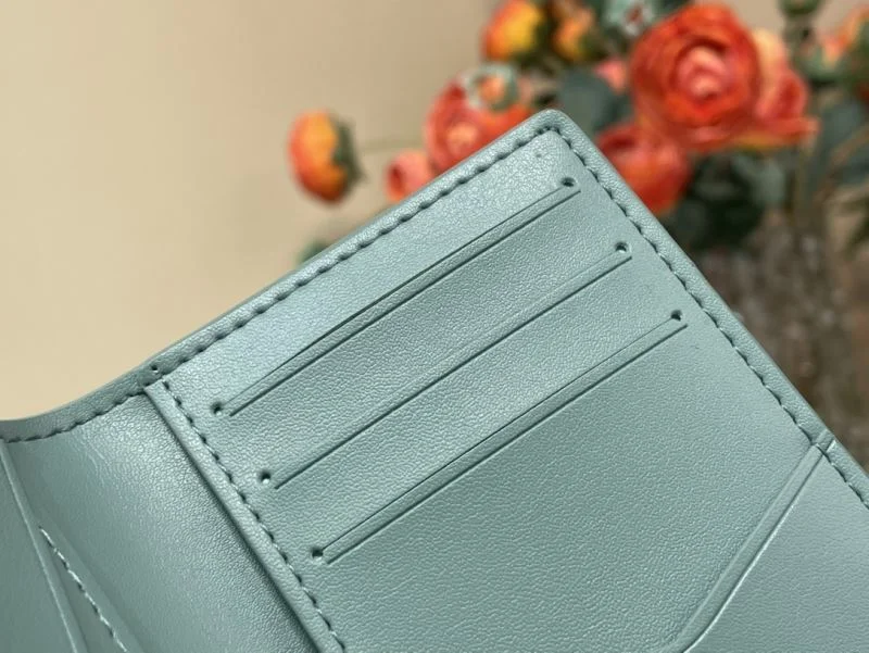 SmoothTexture Louis Vuitton Wallets Purse 40174