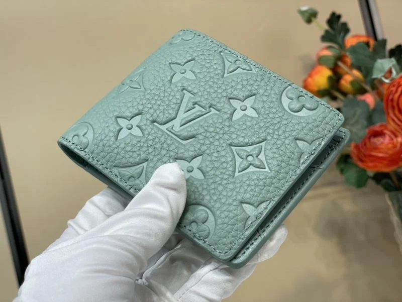 Louis Vuitton Wallets Purse FashionForward 40178