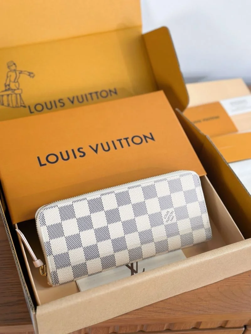 Flexible Louis Vuitton Wallets Purse 37682