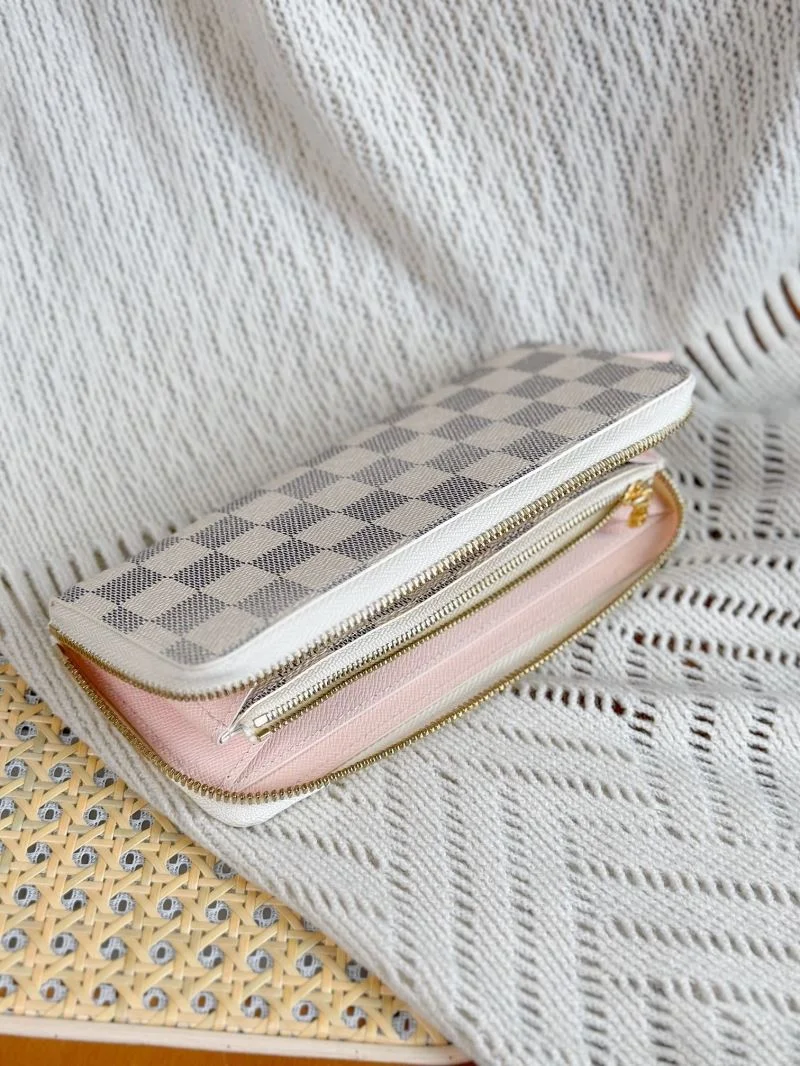Flexible Louis Vuitton Wallets Purse 37682