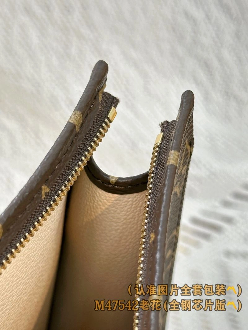 Louis Vuitton Wallets Purse Effortless 66341