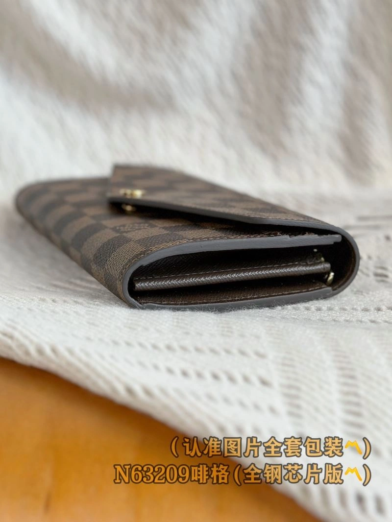 Sporty Louis Vuitton Wallets Purse 57290