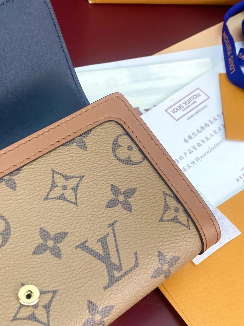 Louis Vuitton Wallets Purse Resilient 57301