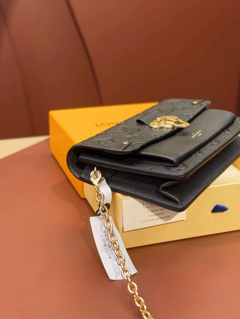 Louis Vuitton Wallets Purse Sleek 68322
