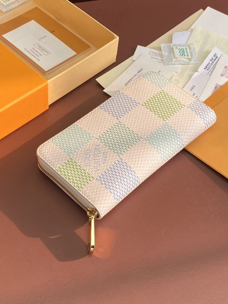 Practical Louis Vuitton Wallets Purse 68165