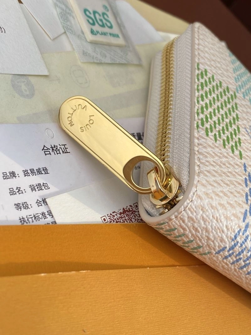 Practical Louis Vuitton Wallets Purse 68165