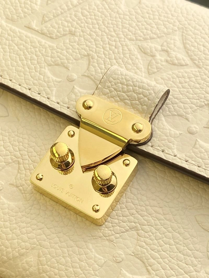 Seasonal Louis Vuitton Wallets Purse 65745