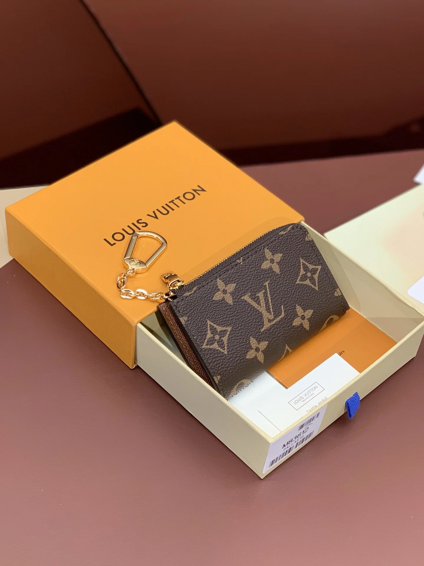 Resilient Louis Vuitton Wallets Purse 56174