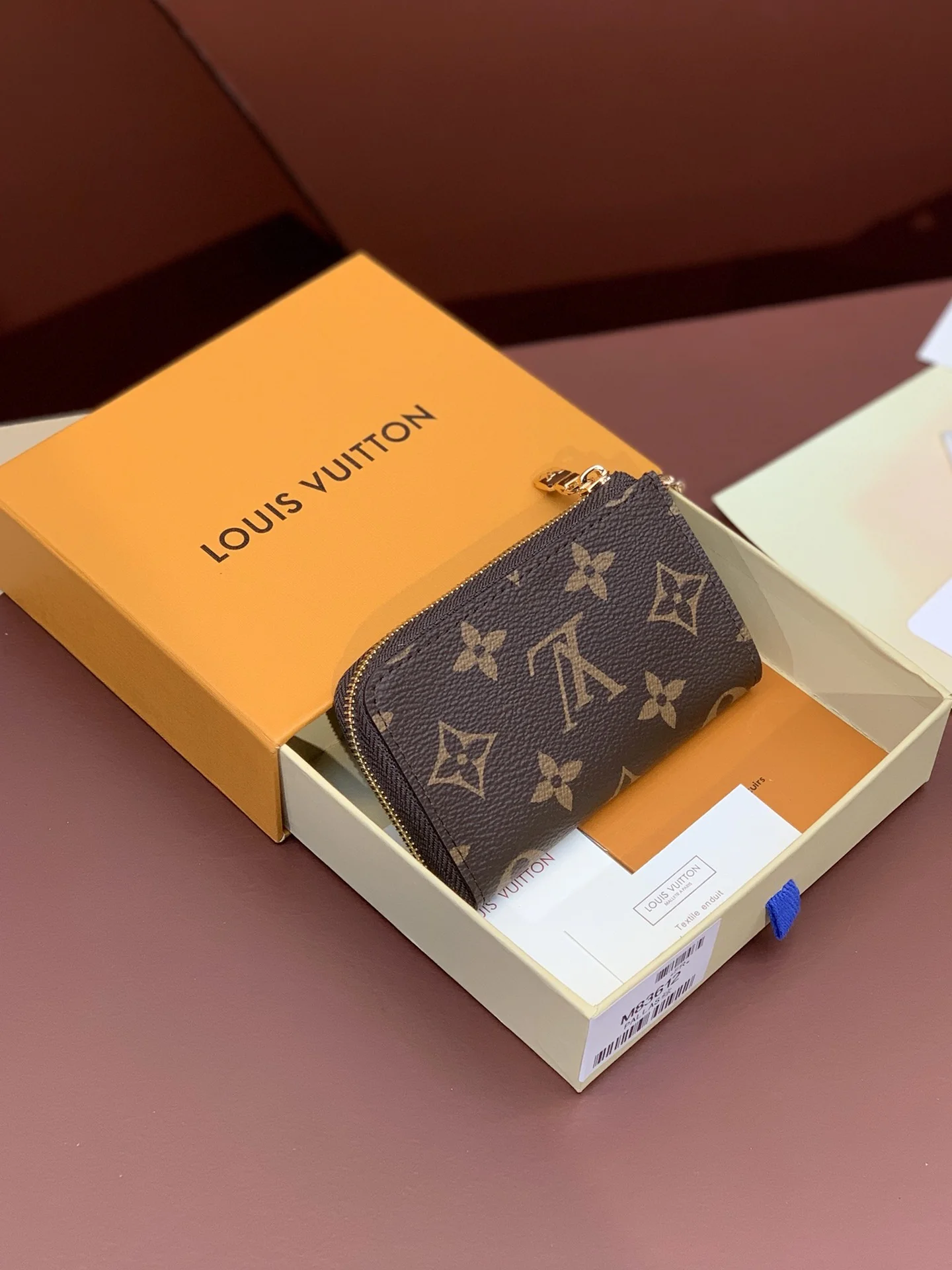 Resilient Louis Vuitton Wallets Purse 56174