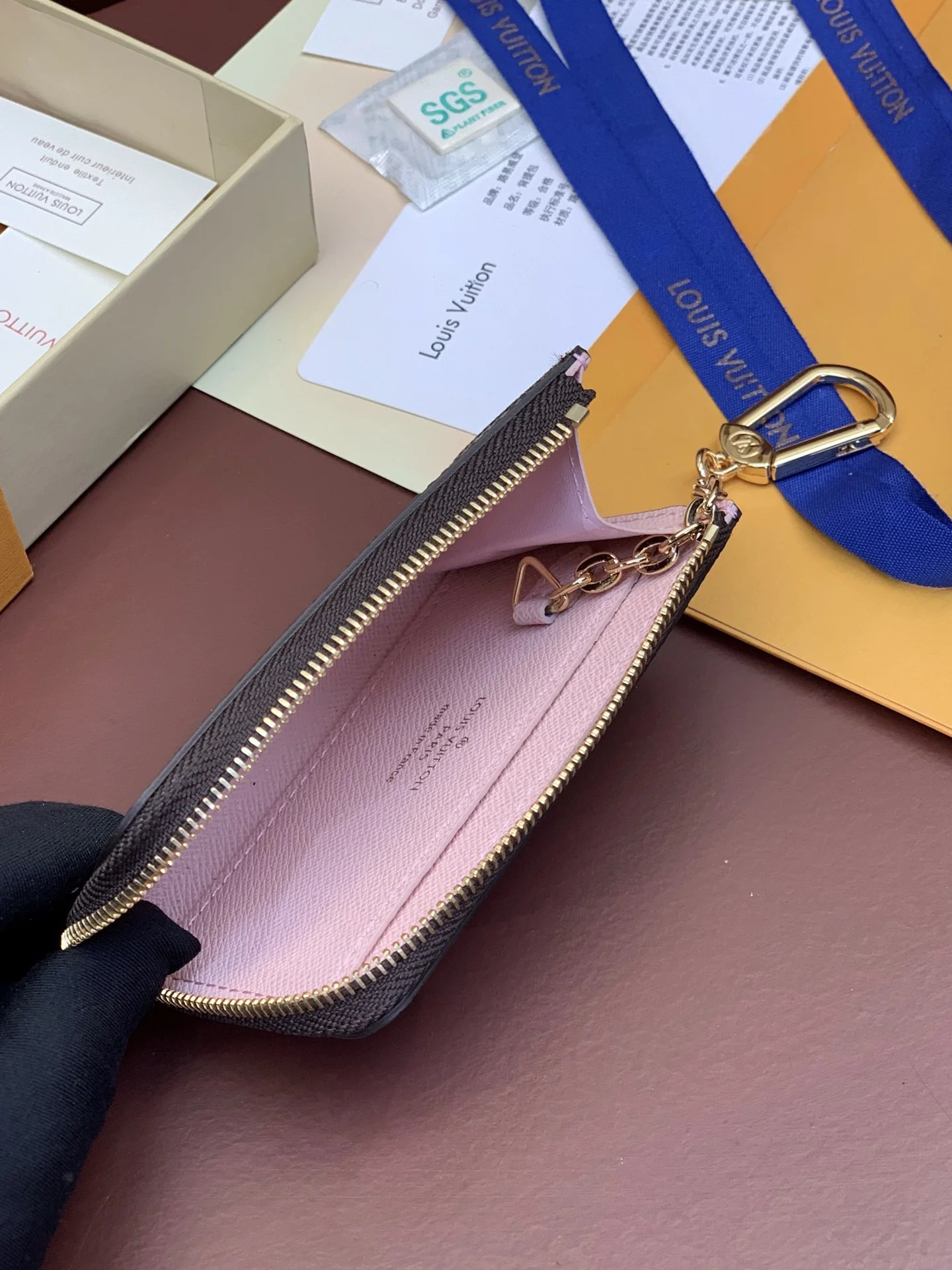 Resilient Louis Vuitton Wallets Purse 56185