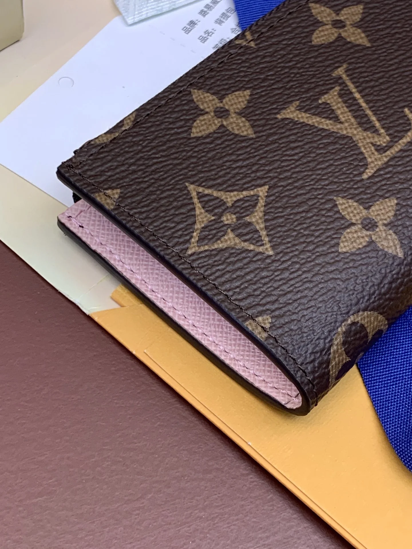 Resilient Louis Vuitton Wallets Purse 56185