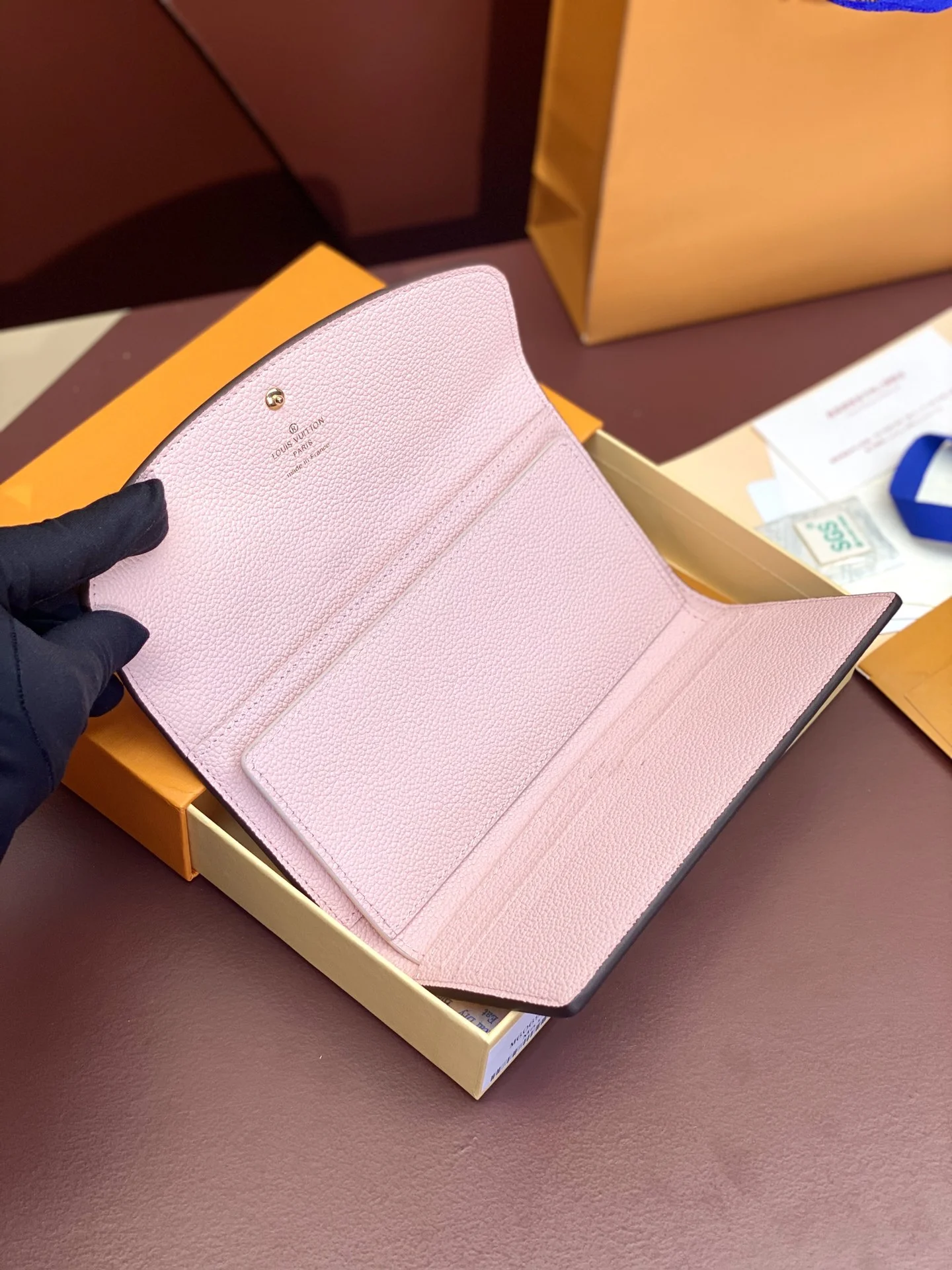 SunProtective Louis Vuitton Wallets Purse 56180